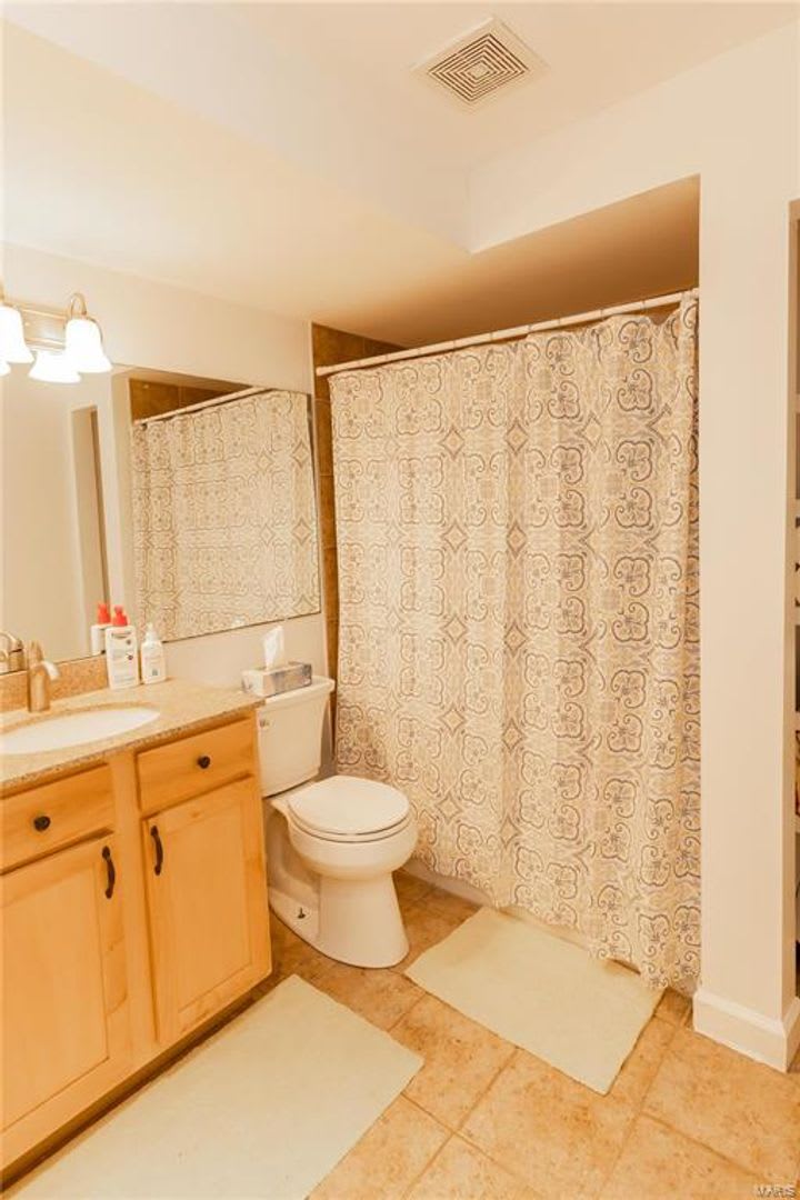5350 PERSHING AVENUE #2A – photo 5