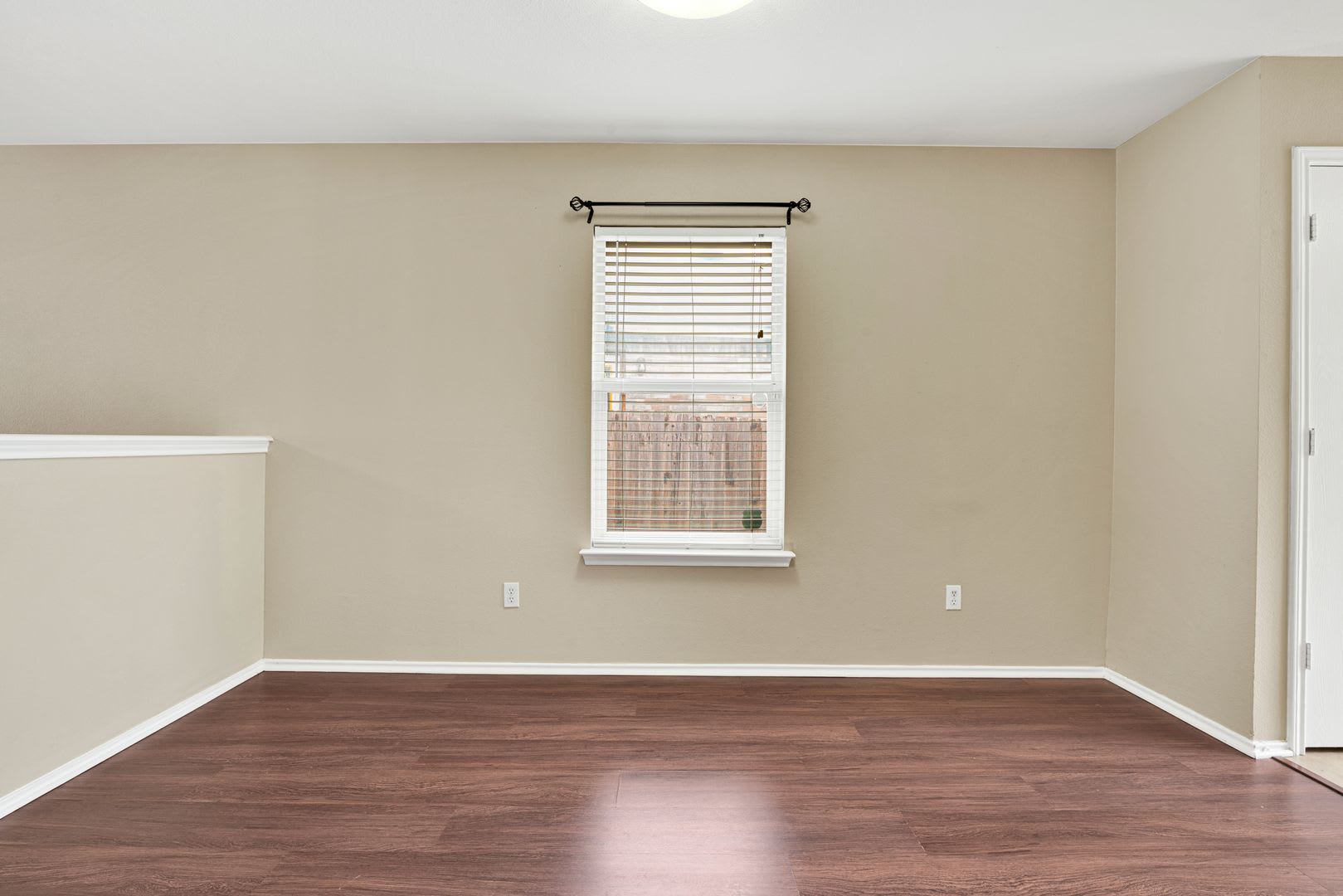 Comfortable Northwest San Antonio Home Available for ASAP Move In! – photo 4