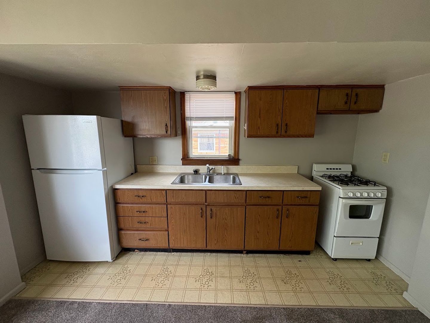 One bathroom one bedroom apartment for rent – photo 4