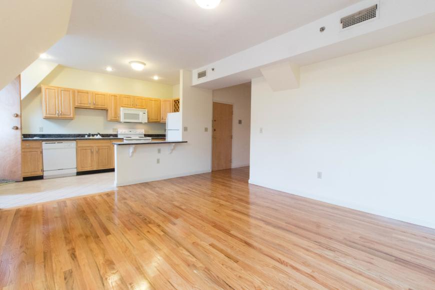 1404 Beacon St. – photo 2