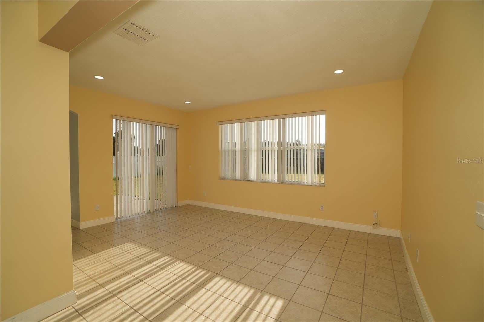 2560 SAGE Drive W – photo 5