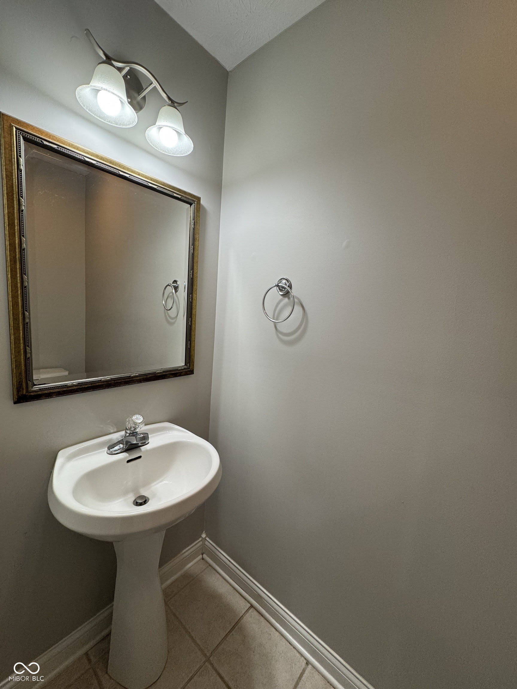 1442 Oakhill Drive – photo 4