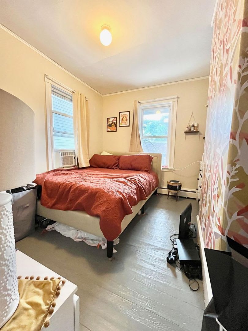 Brookline Home – photo 3