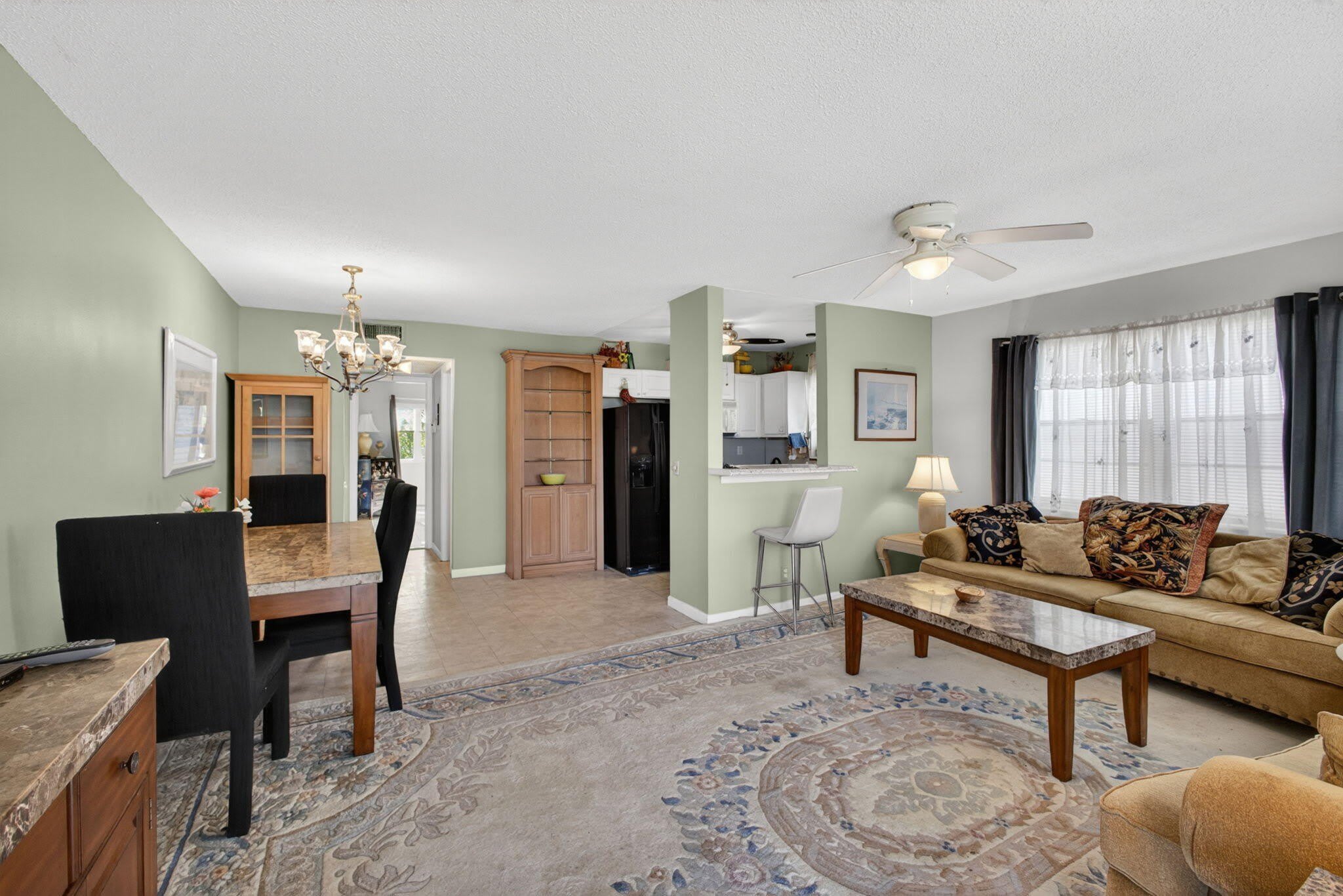 157 Camden G – photo 1