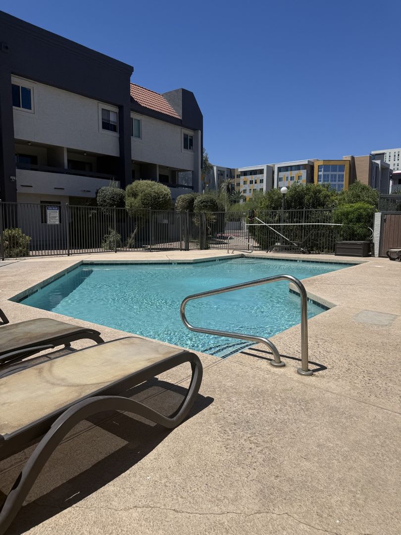 2-bedroom Tempe condo – photo 2