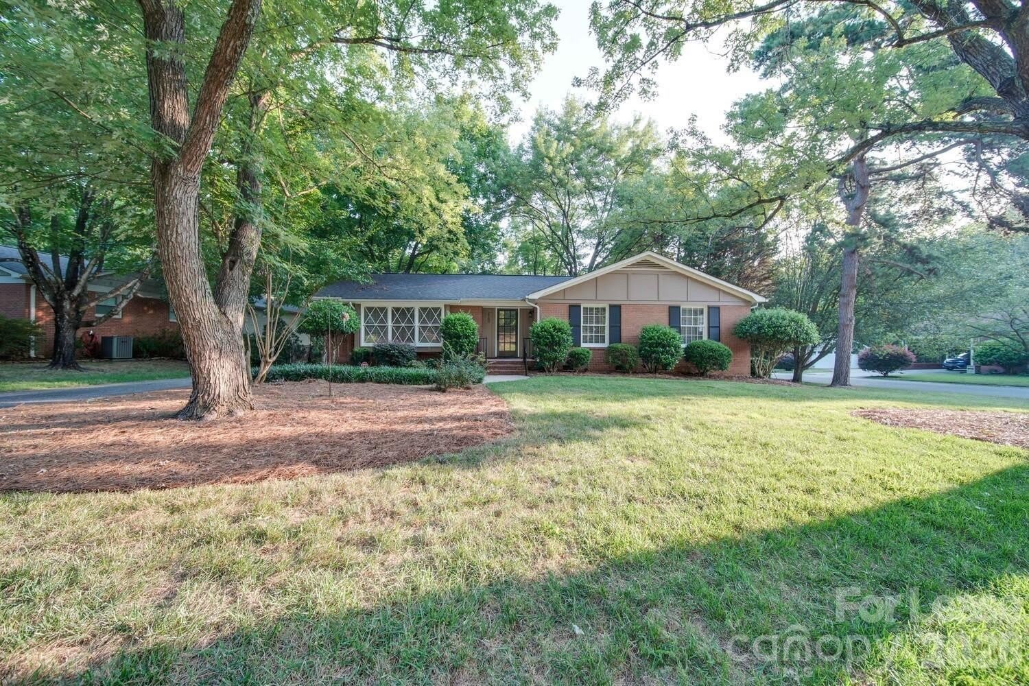 6700 Castlegate Drive – photo 1