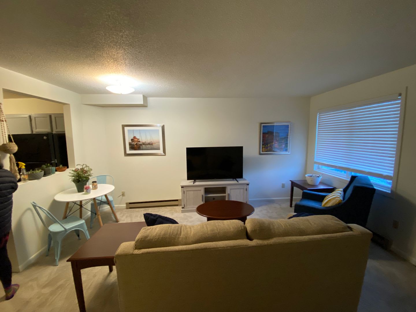 4-Bedroom Student Townhomes in the Heart of Burlington – photo 1