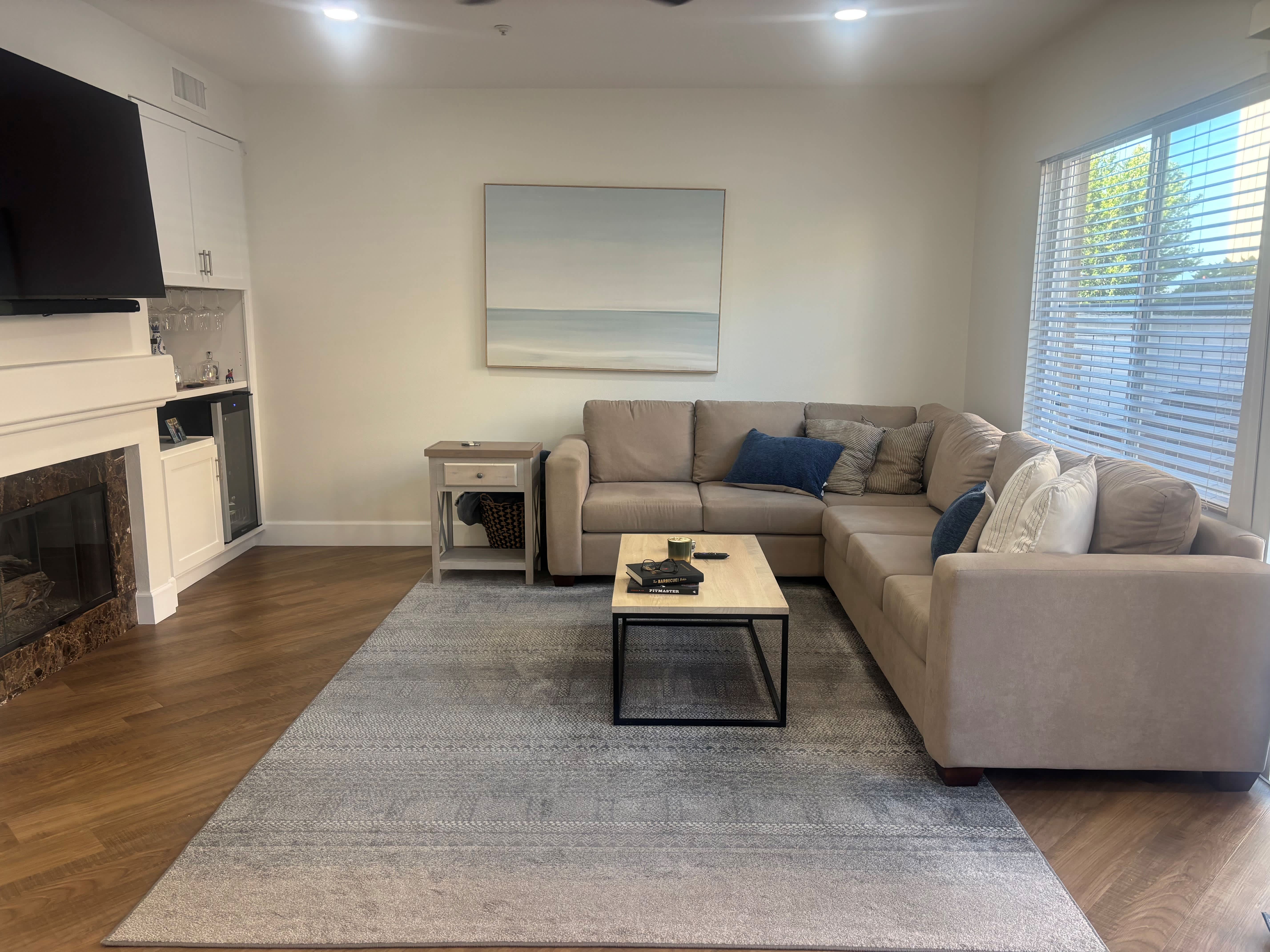 2823 North Naples Court – photo 1