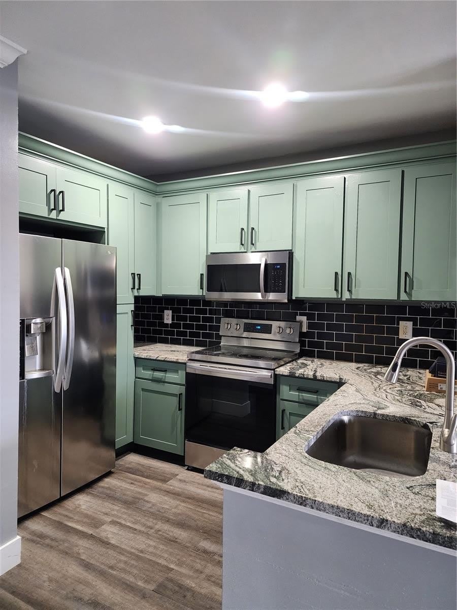 206 E SOUTH Street – photo 5