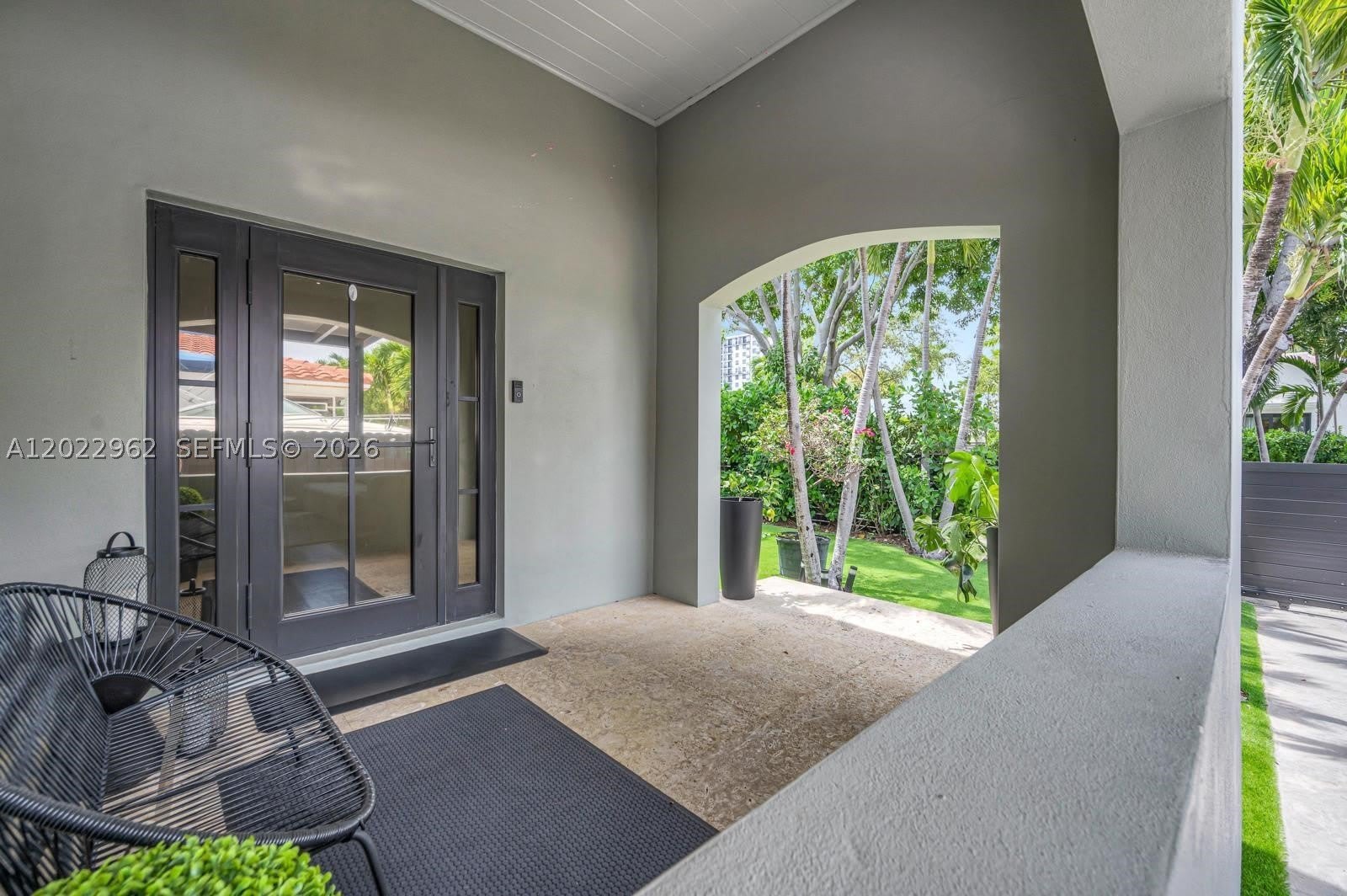 1852 SW 10th St – photo 3