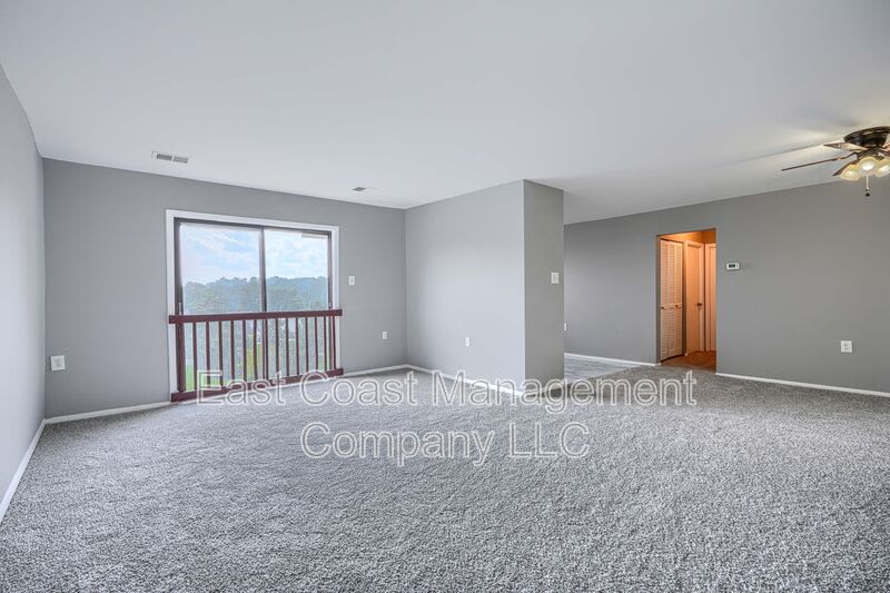 3928 Rolling Rd – photo 4