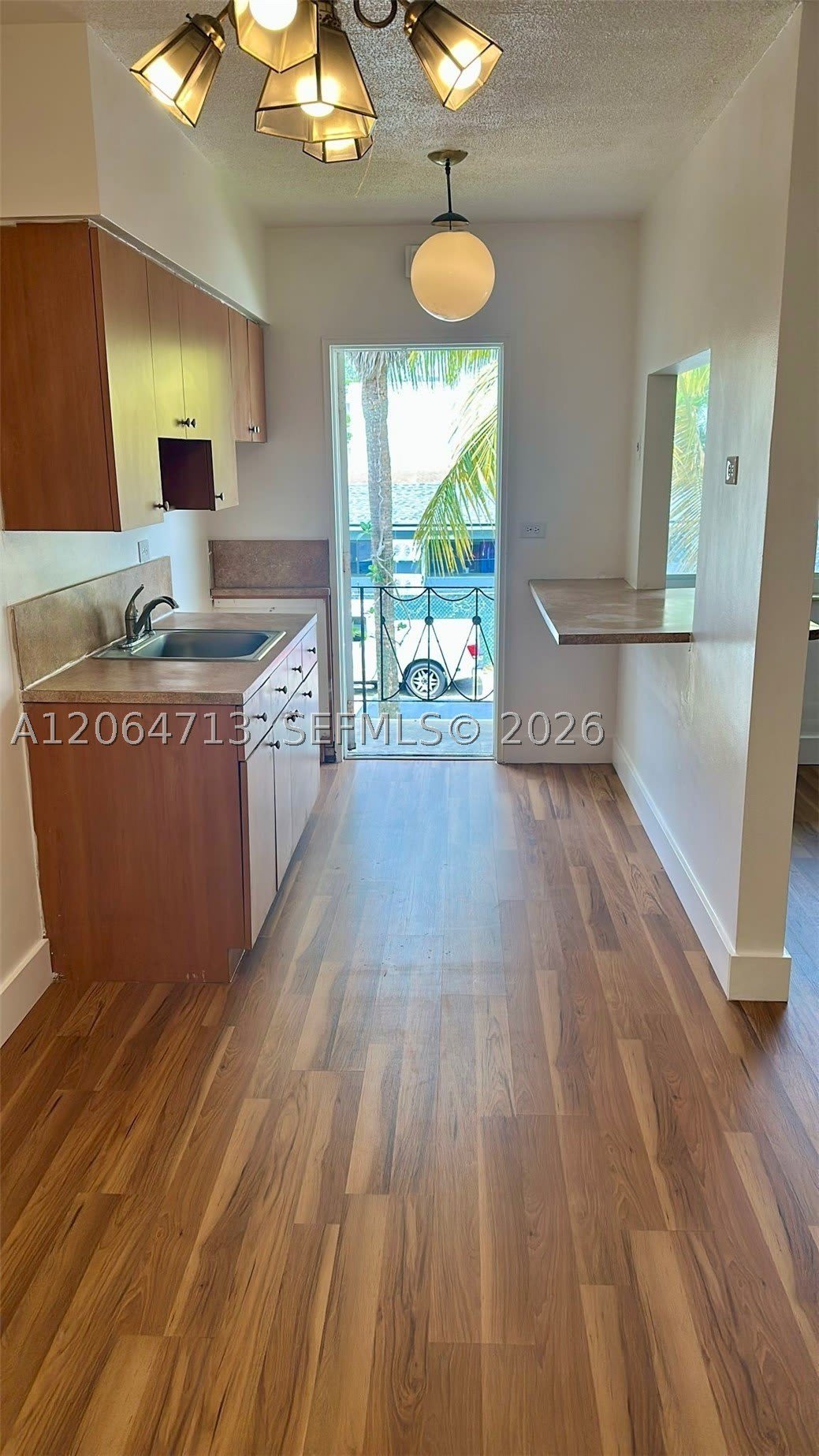70 NW 77th St – photo 1