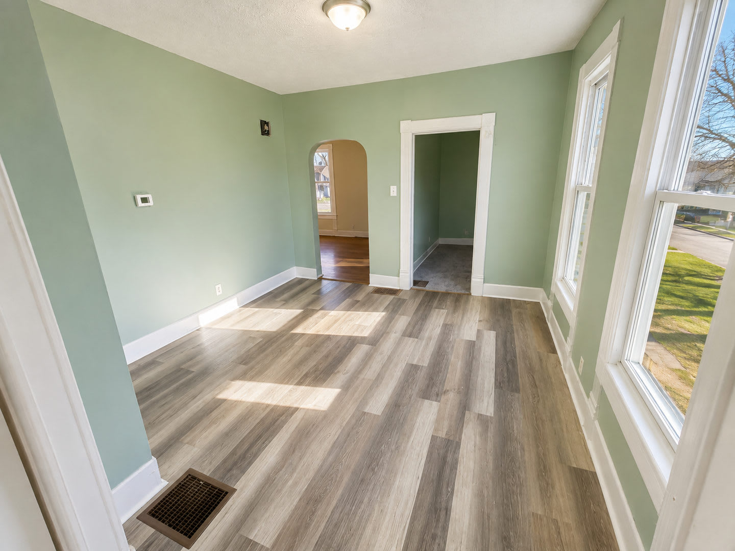 3 bedroom 1 bathroom House – photo 4