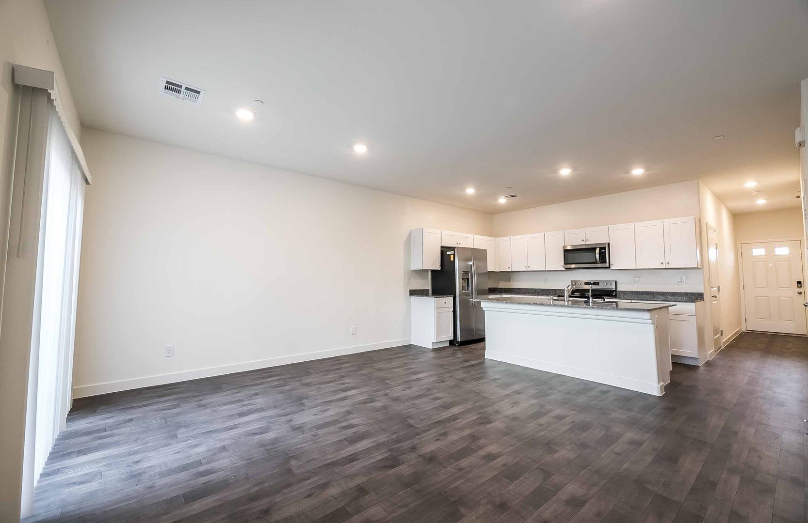 Brand New Dr Horton Townhome With 3 Bedroom 2 Bathrooms And 1 Car Garage Located At Trails At Willow Ranch – photo 5
