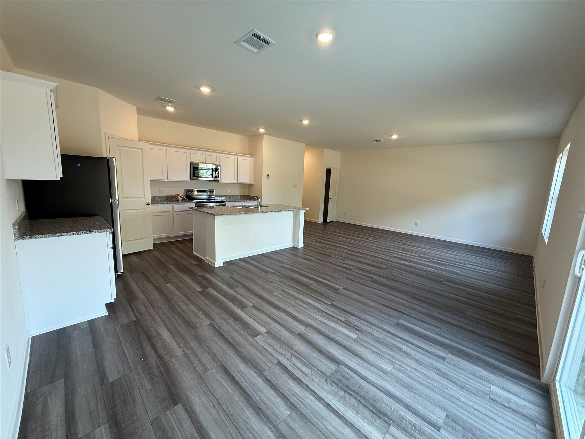 2201 Burnwood Street – photo 4