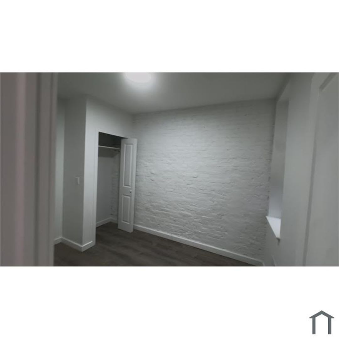 2859 N Ringgold St – photo 2