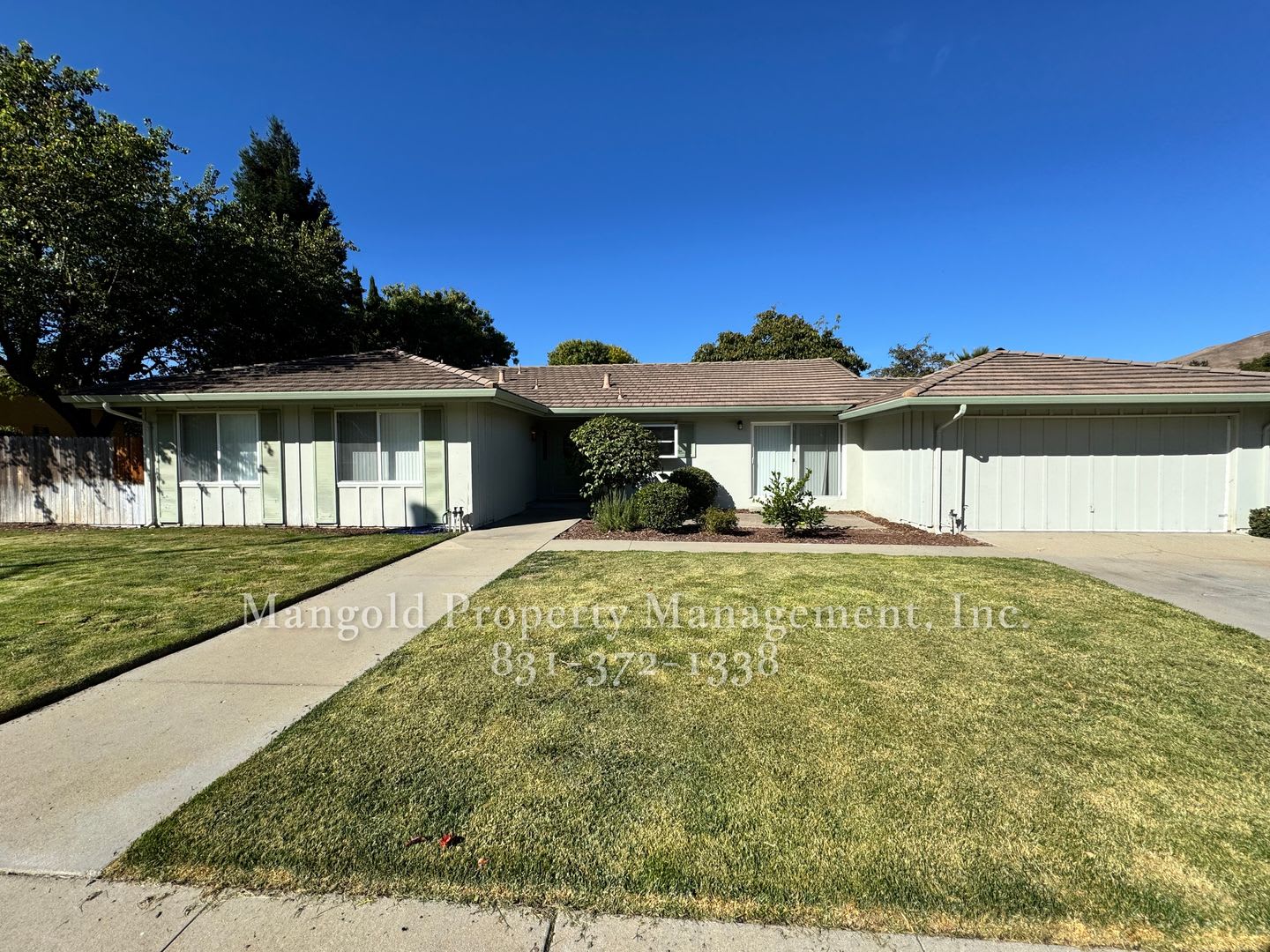 Beautiful 4-bed 2-bath Home with Cozy Fireplace and Large Backyard! – photo 1