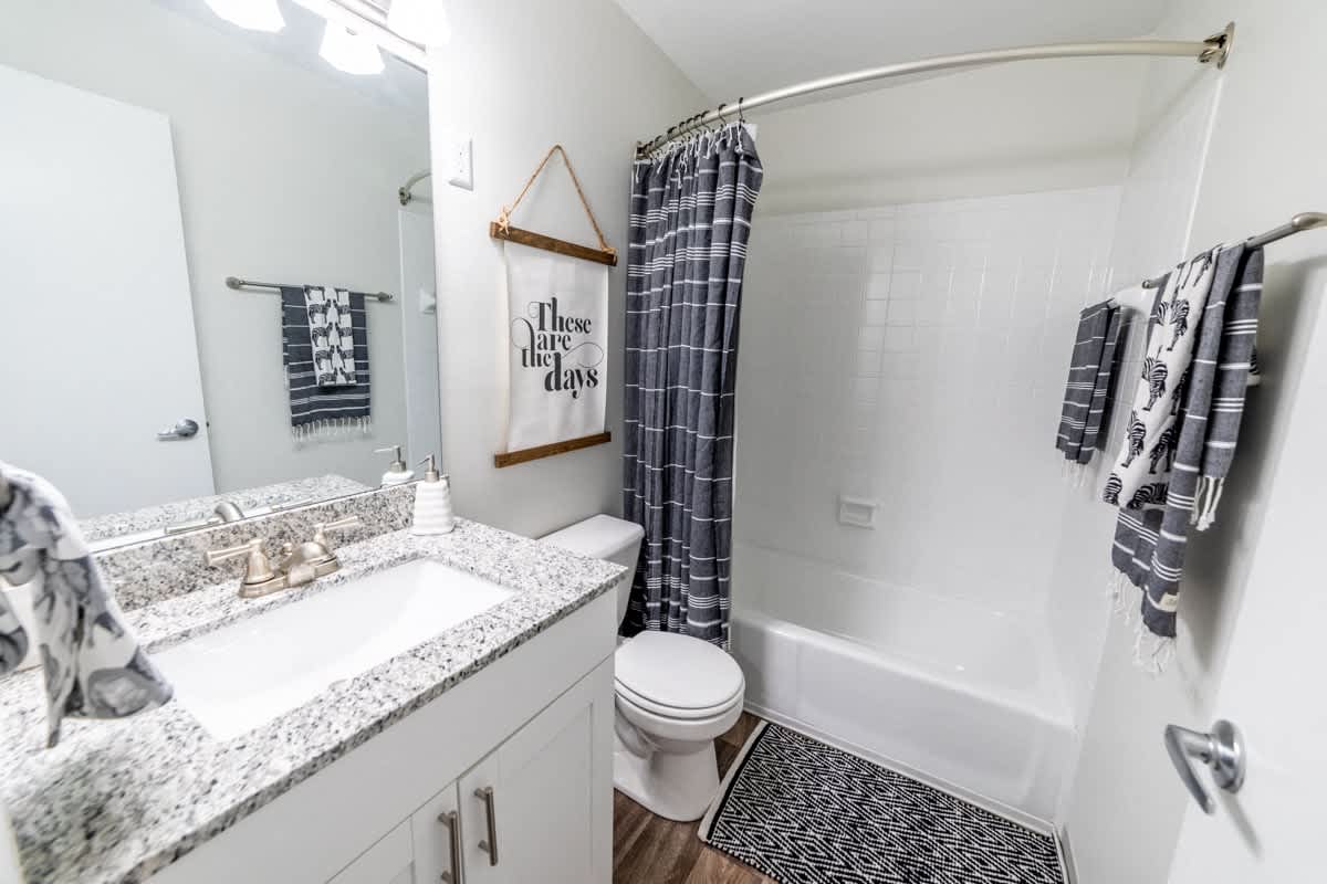 Governor Square Apartments – photo 4