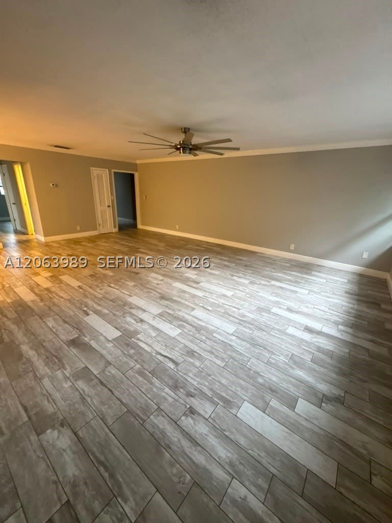 2020 NE 33rd St – photo 5