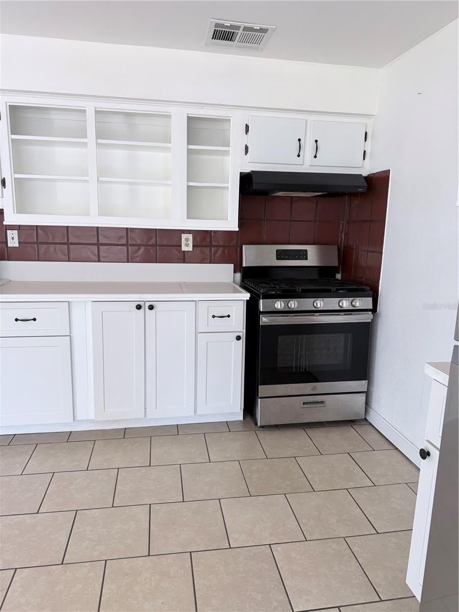 1843 N WASHINGTON Avenue – photo 5