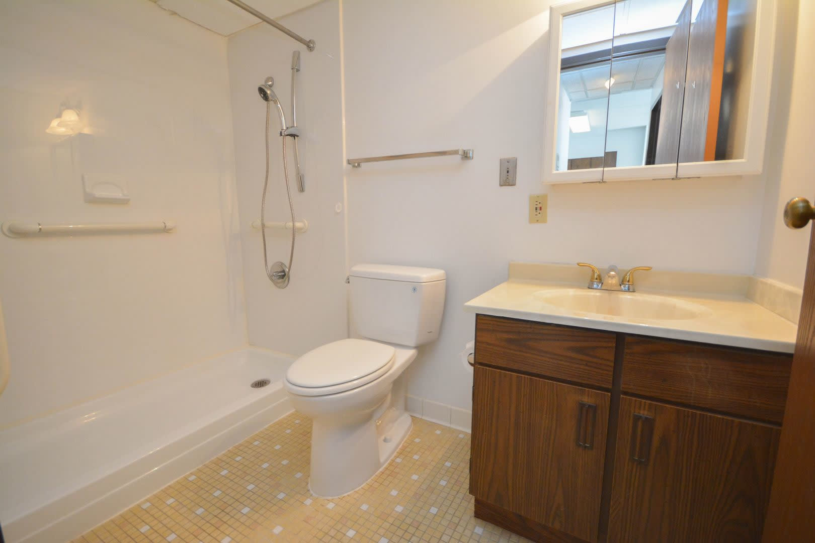 Stewartvilla Apartments – photo 4