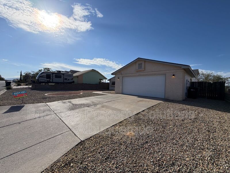 4520 Rockaway Loop NE – photo 3