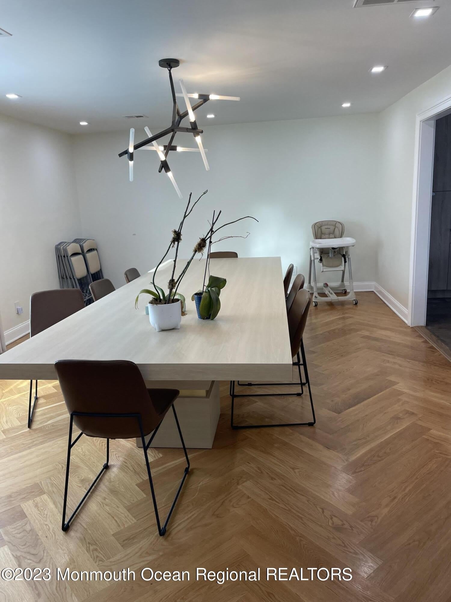 501 Monmouth Place – photo 3