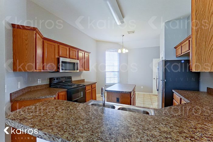 2413 Beaver Bend Lane – photo 5