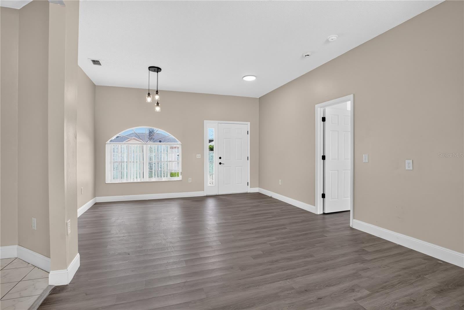 121 AURELIA Court – photo 5