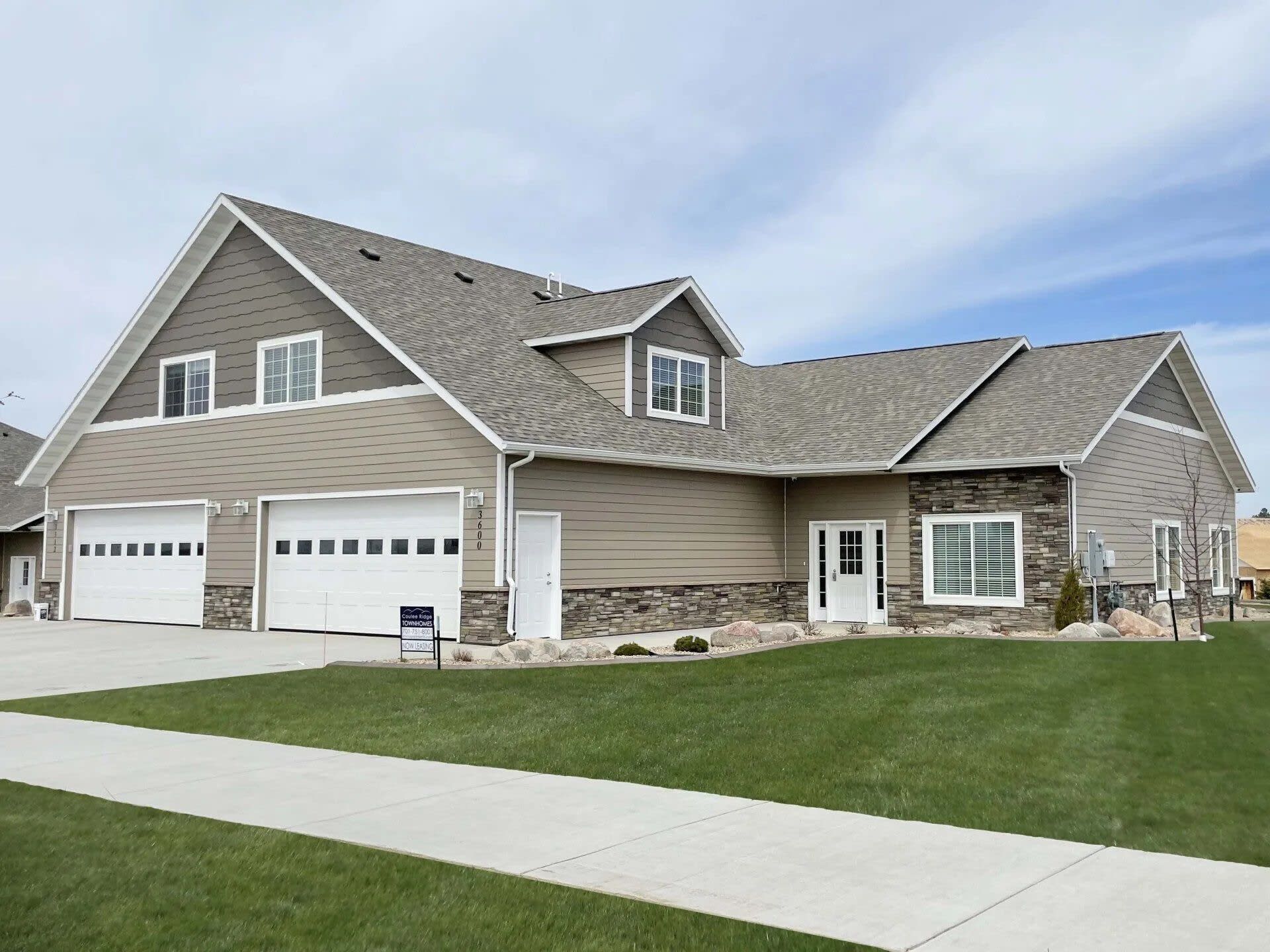 Coulee Ridge Twin Homes – photo 1