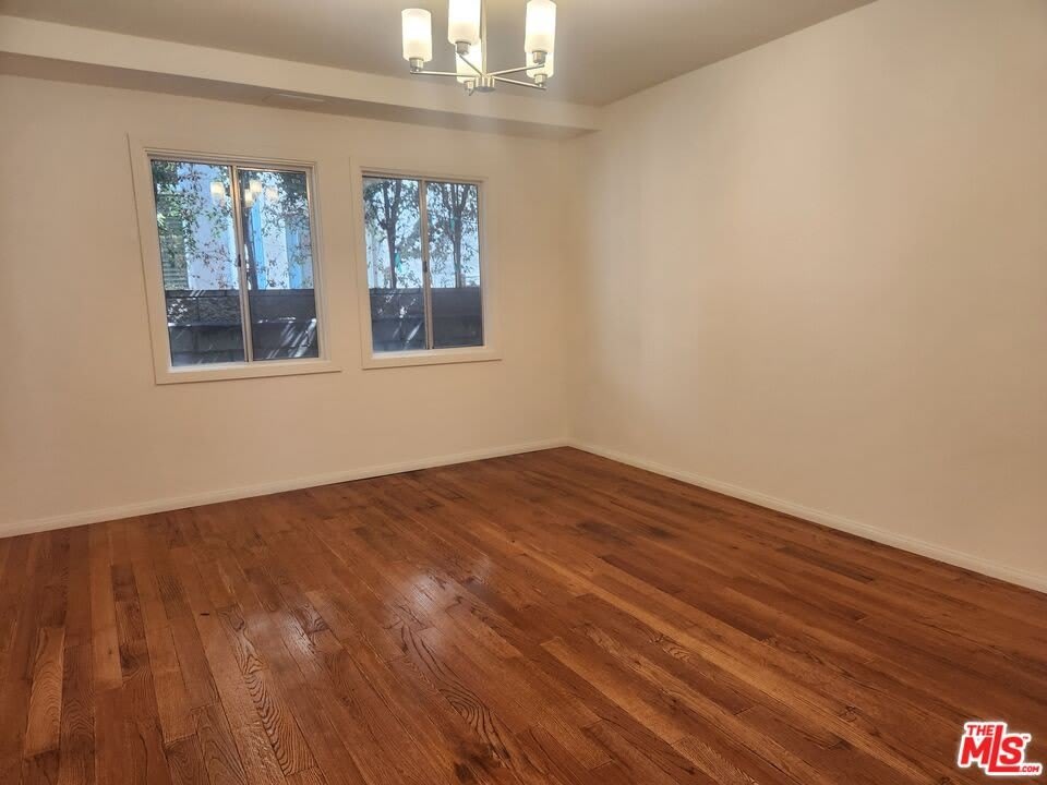 1234 1/2 Gordon St – photo 3