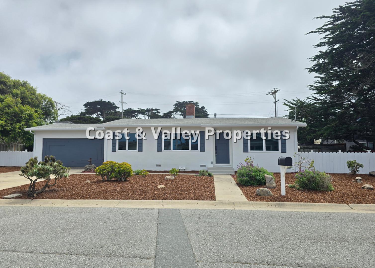 Ocean View Coastal Retreat in the Heart of Pacific Grove – photo 5