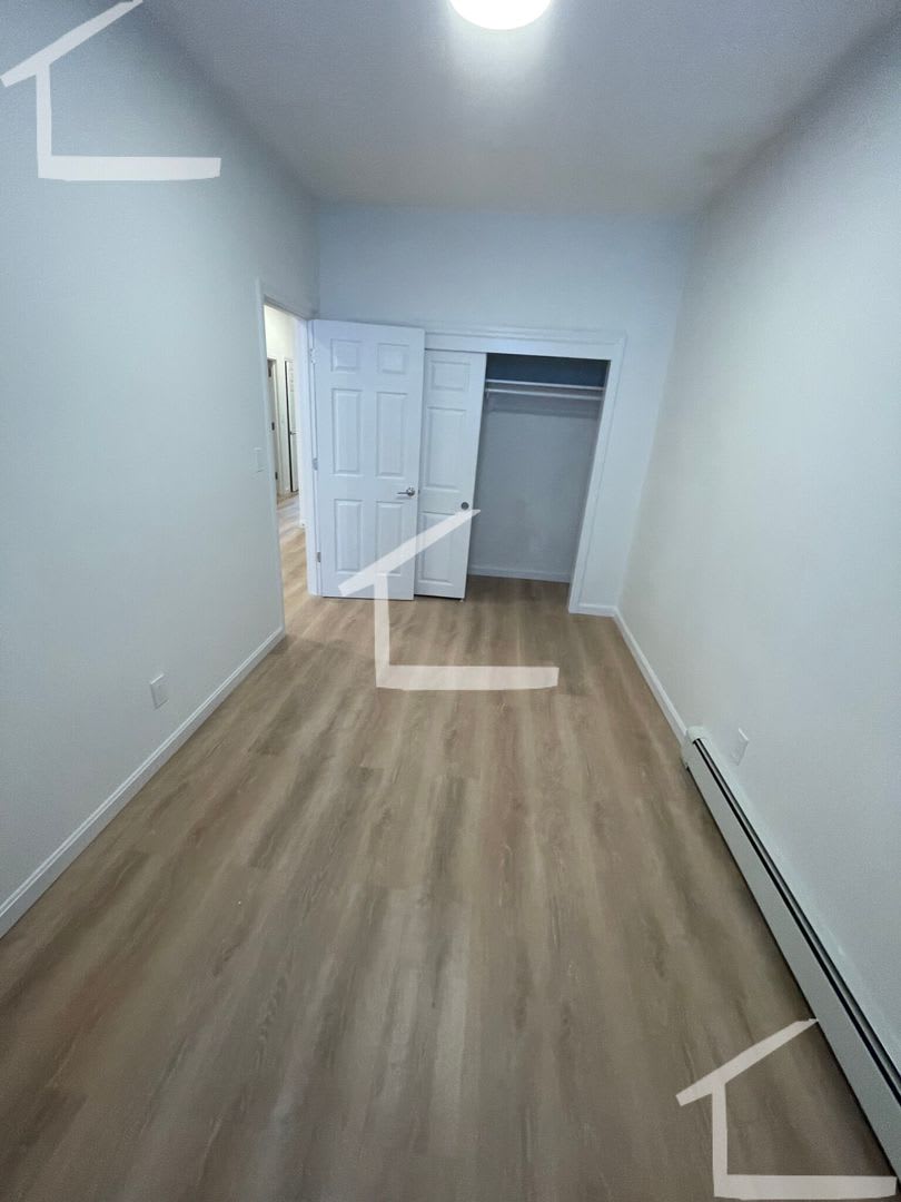 Newly renovated 3 bed unit in a prime location in the South End! – photo 5