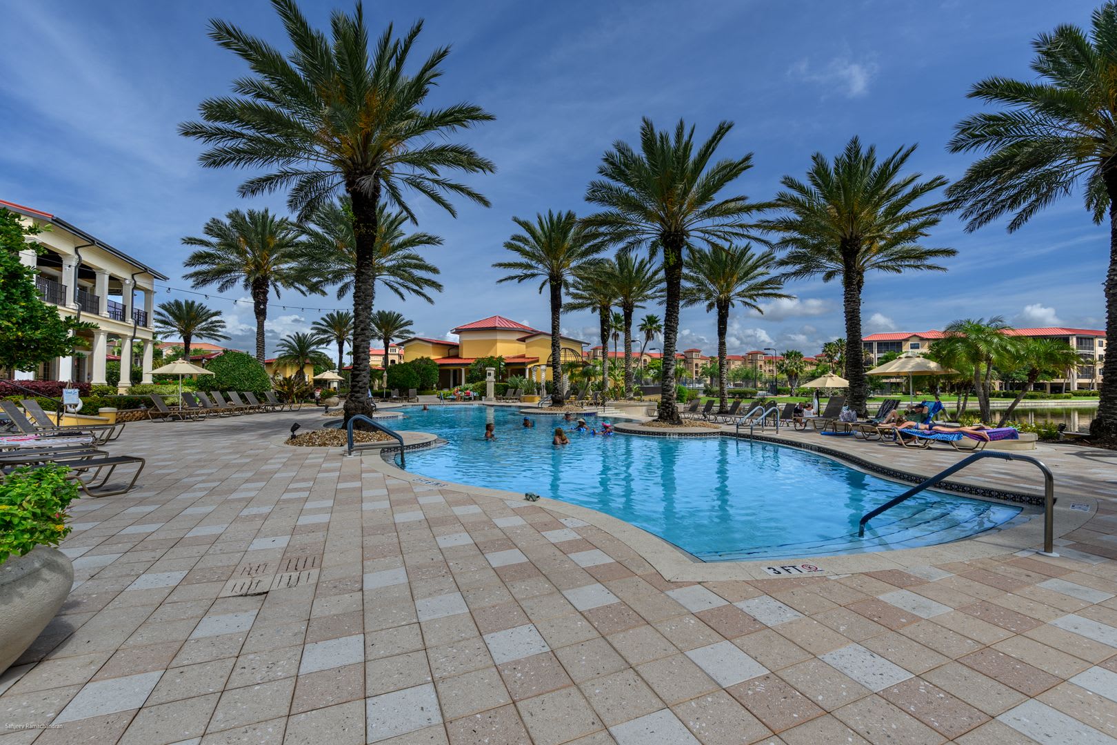 SEASONAL EXECUTIVE LUXURY RENTAL – 3-MONTH MINIMUM – photo 2