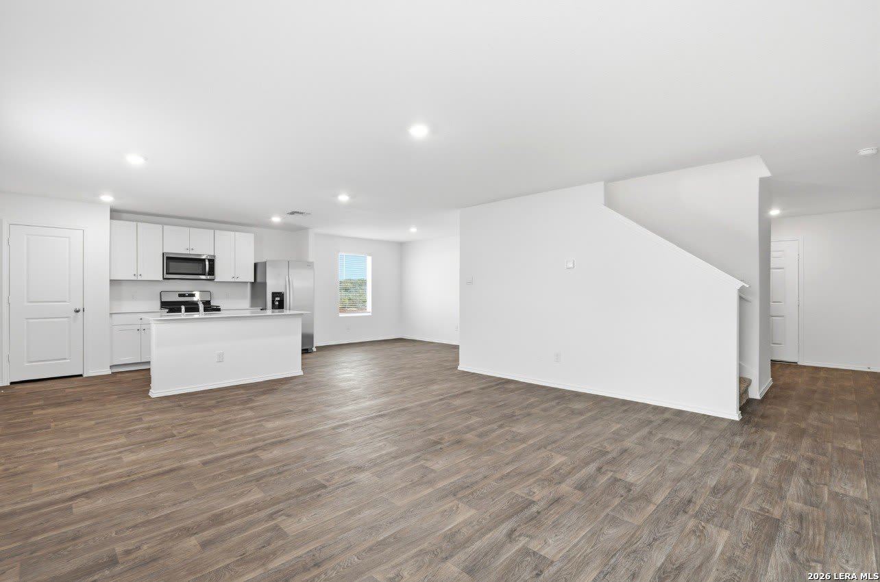 10735 Criterion – photo 5