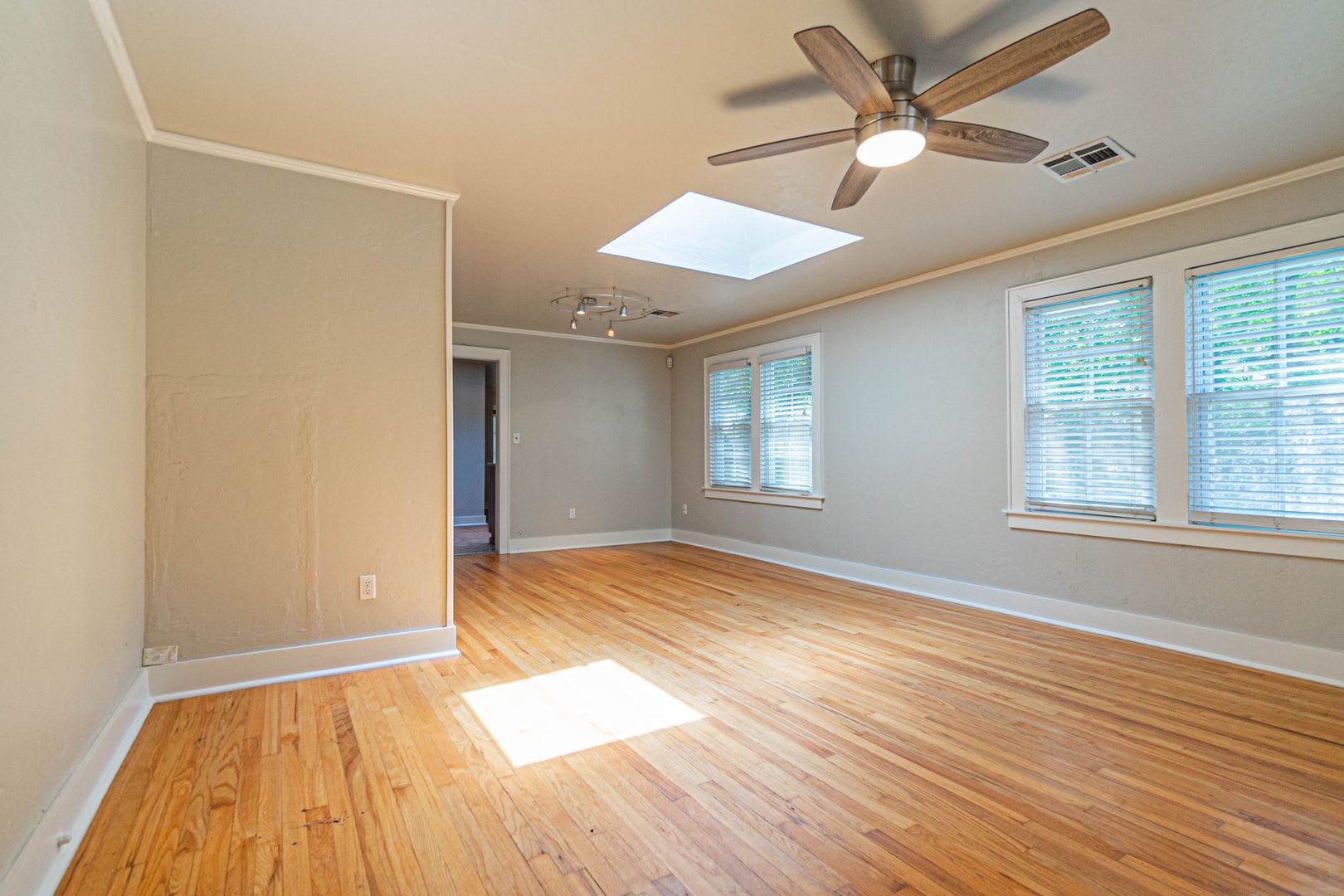 Move In Special: August Rent Free! – photo 5