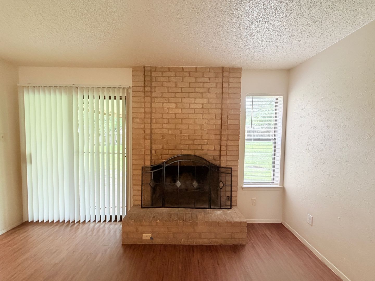 Located on Cul-De-Sac Near Domain Shopping Center – photo 5