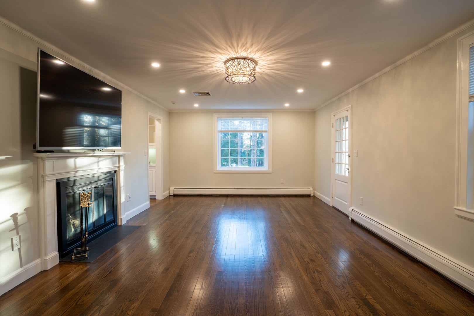 Charming Newton Home – photo 4