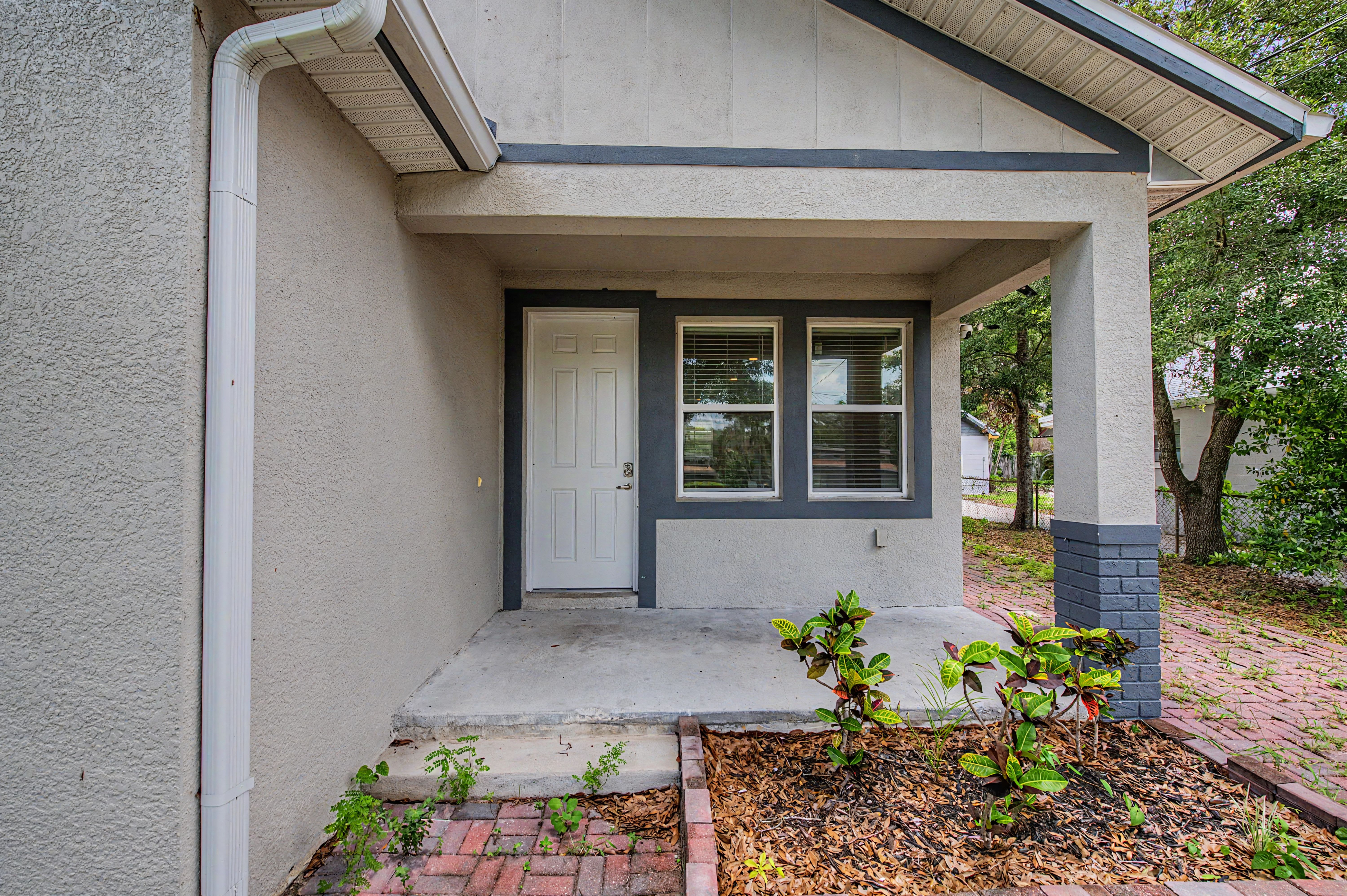 1614 E Mulberry Dr – photo 3