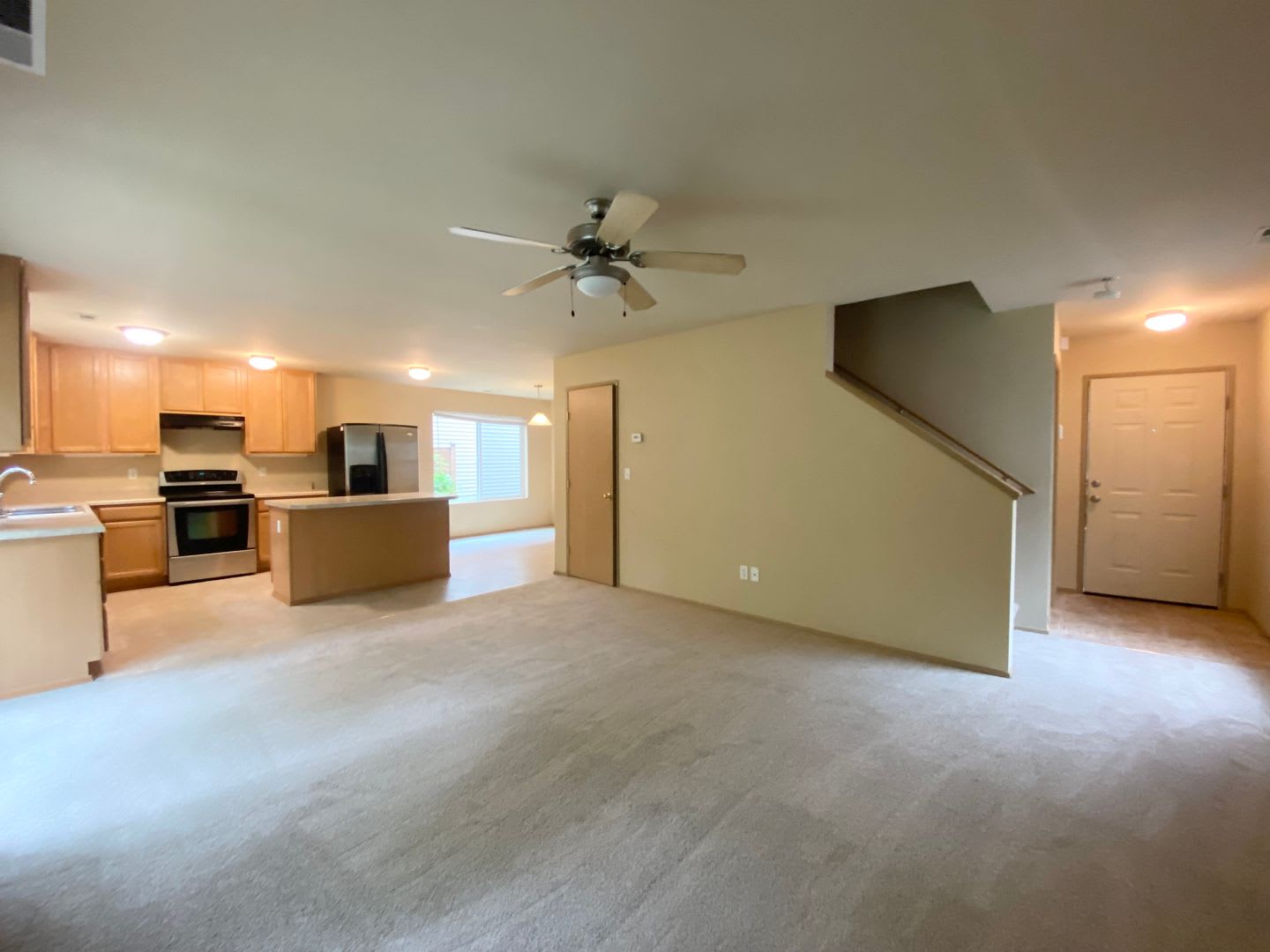 Practical 3 bedroom, 2190 Sqft Kent Home – photo 3
