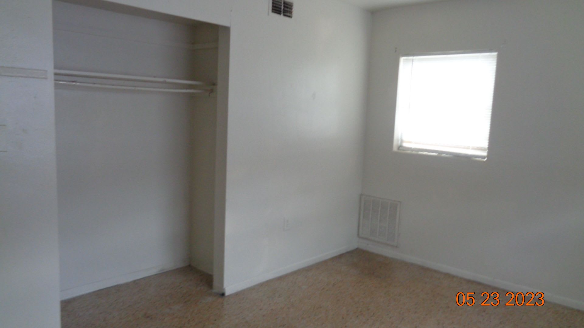 2 Bed 1 5 Bath Home With Bonus Room – photo 5
