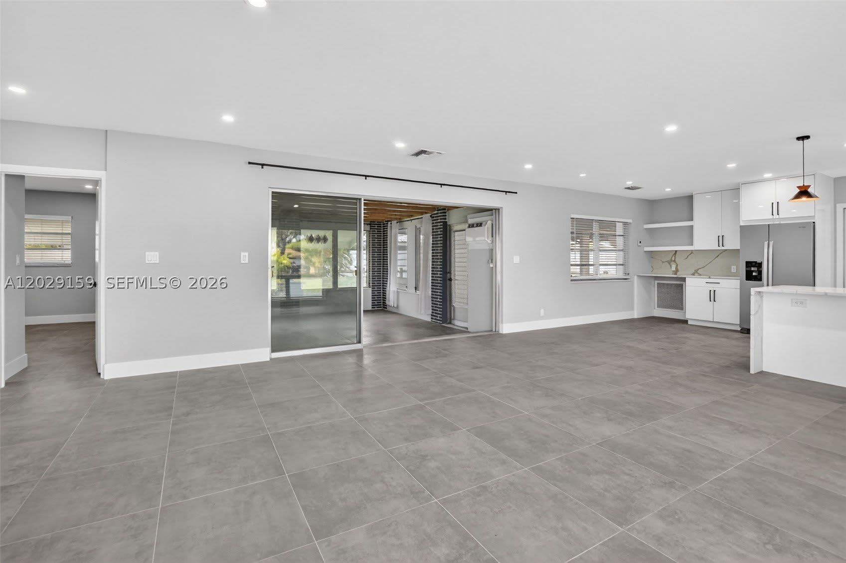 1320 SE 10th St – photo 4