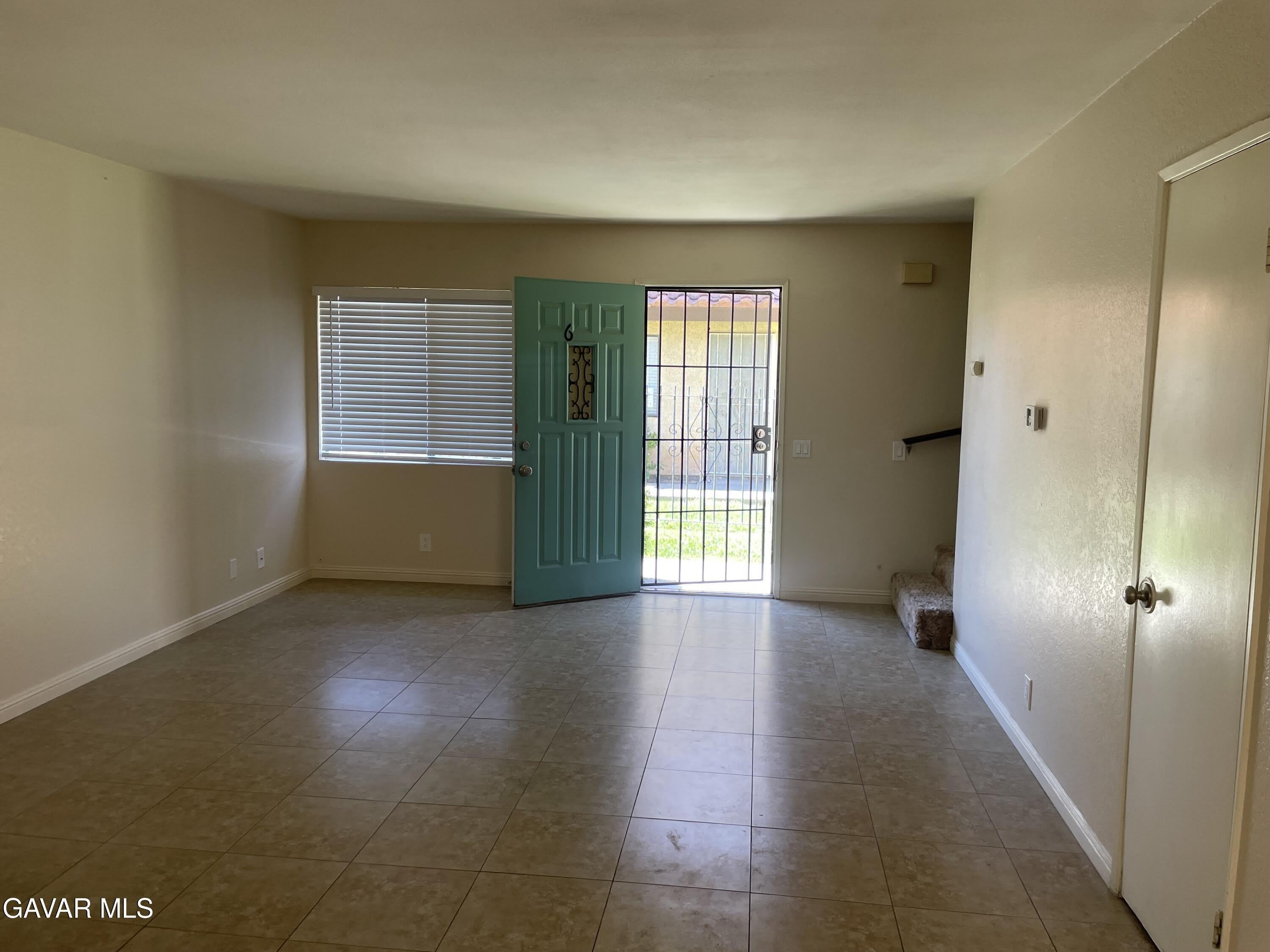 1739 W Avenue J15 – photo 3