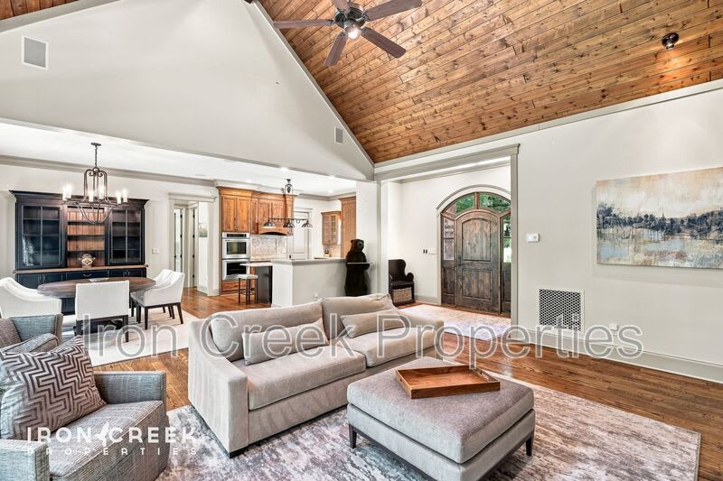 2 Cherokee Orchard Court – photo 3