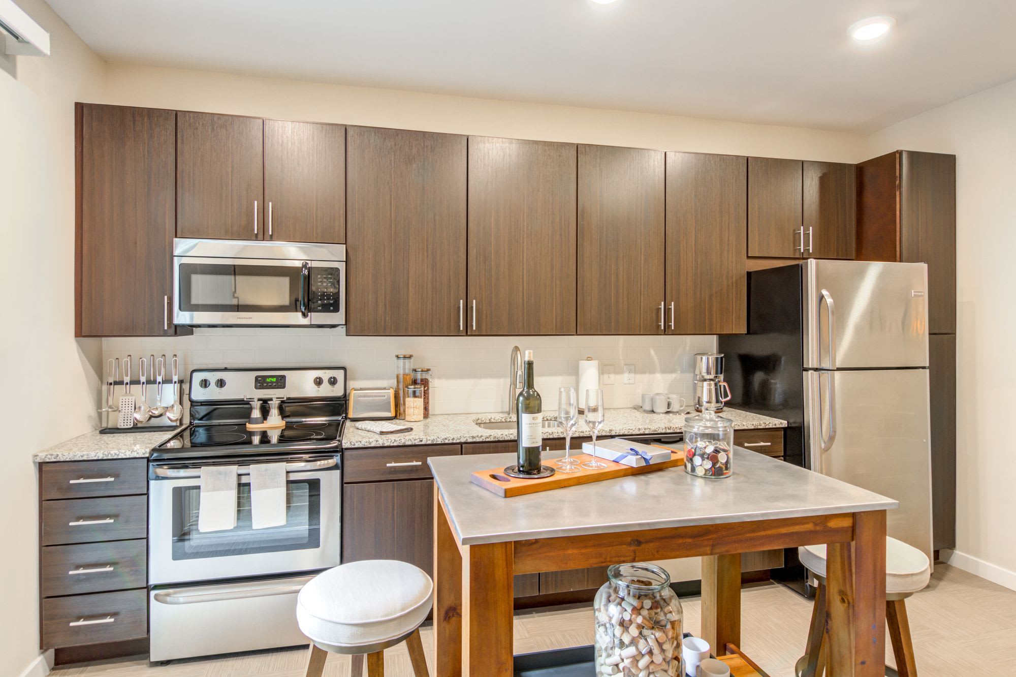 Encore 4505 at Town Center Apartments – photo 5