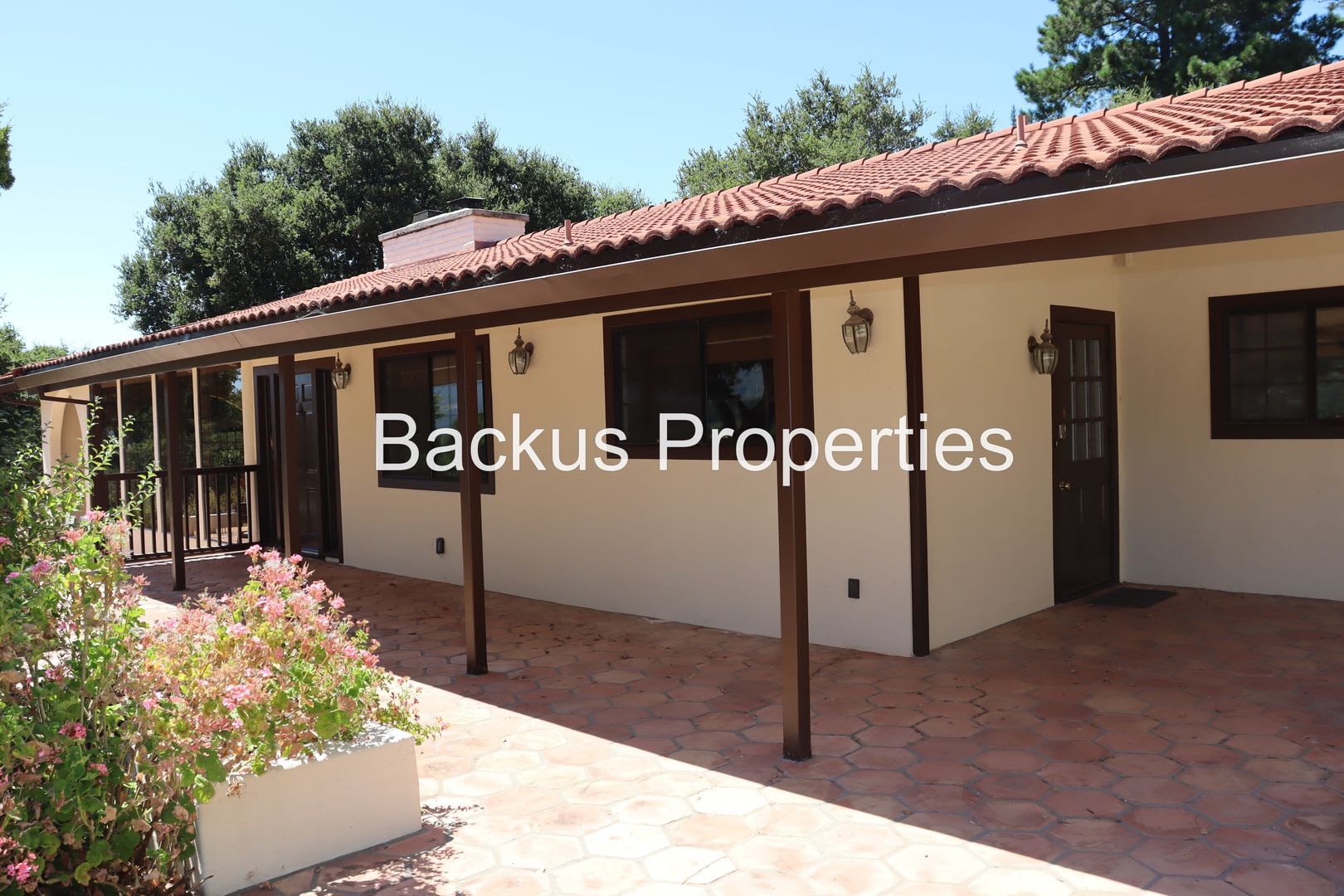 Wonderful four bedroom home in Hidden Hills neighborhood in Carmel Valley – photo 2