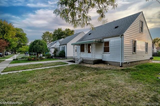 6151 HELEN Street – photo 3
