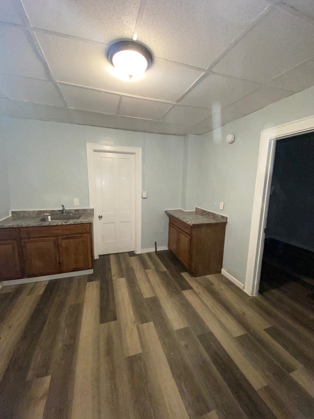 910 Park Street 1 – photo 1