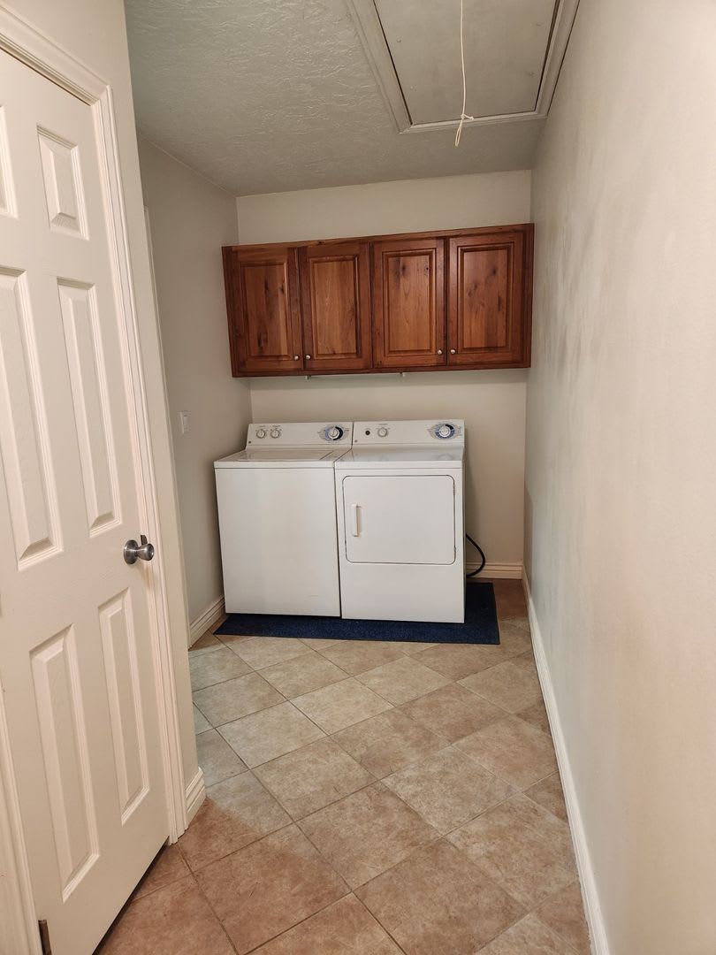 The Seasons @ Mesa Hills 3 bed/2 bath – photo 3