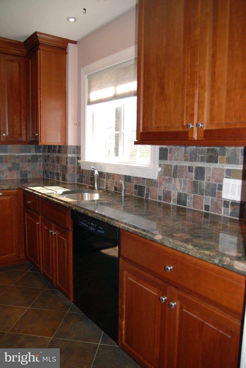 3250 Martha Custis Drive – photo 5